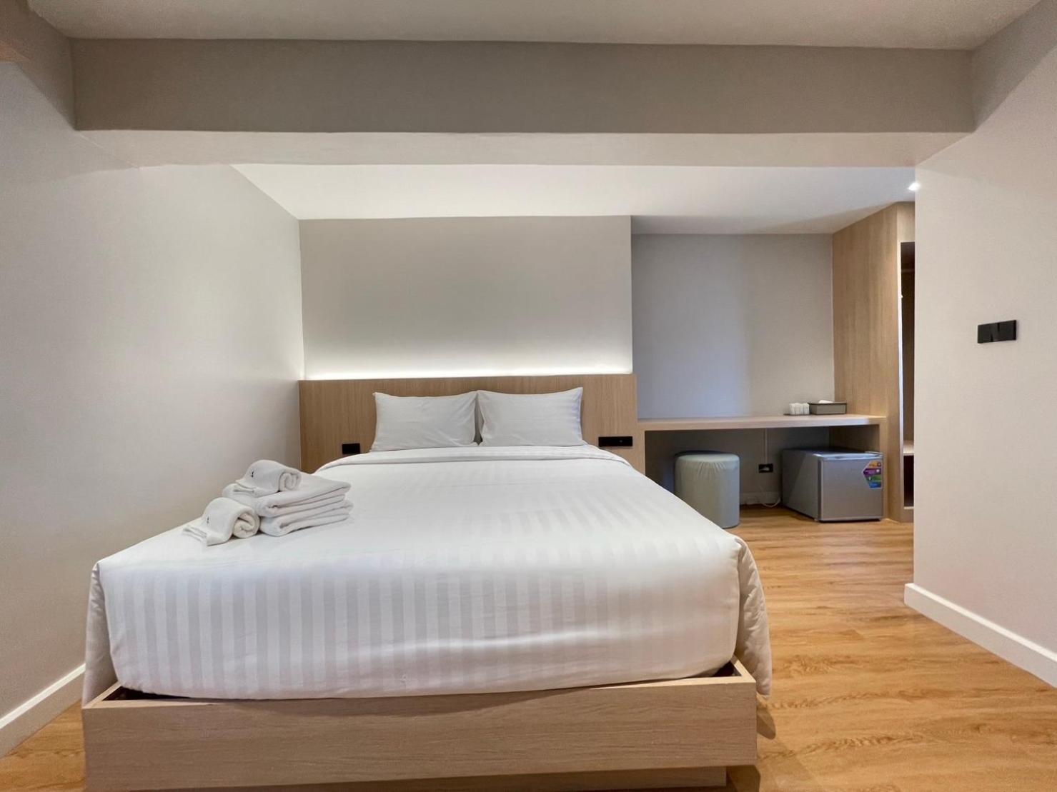 V1 Boutique Hotel Kanchanaburi Luaran gambar
