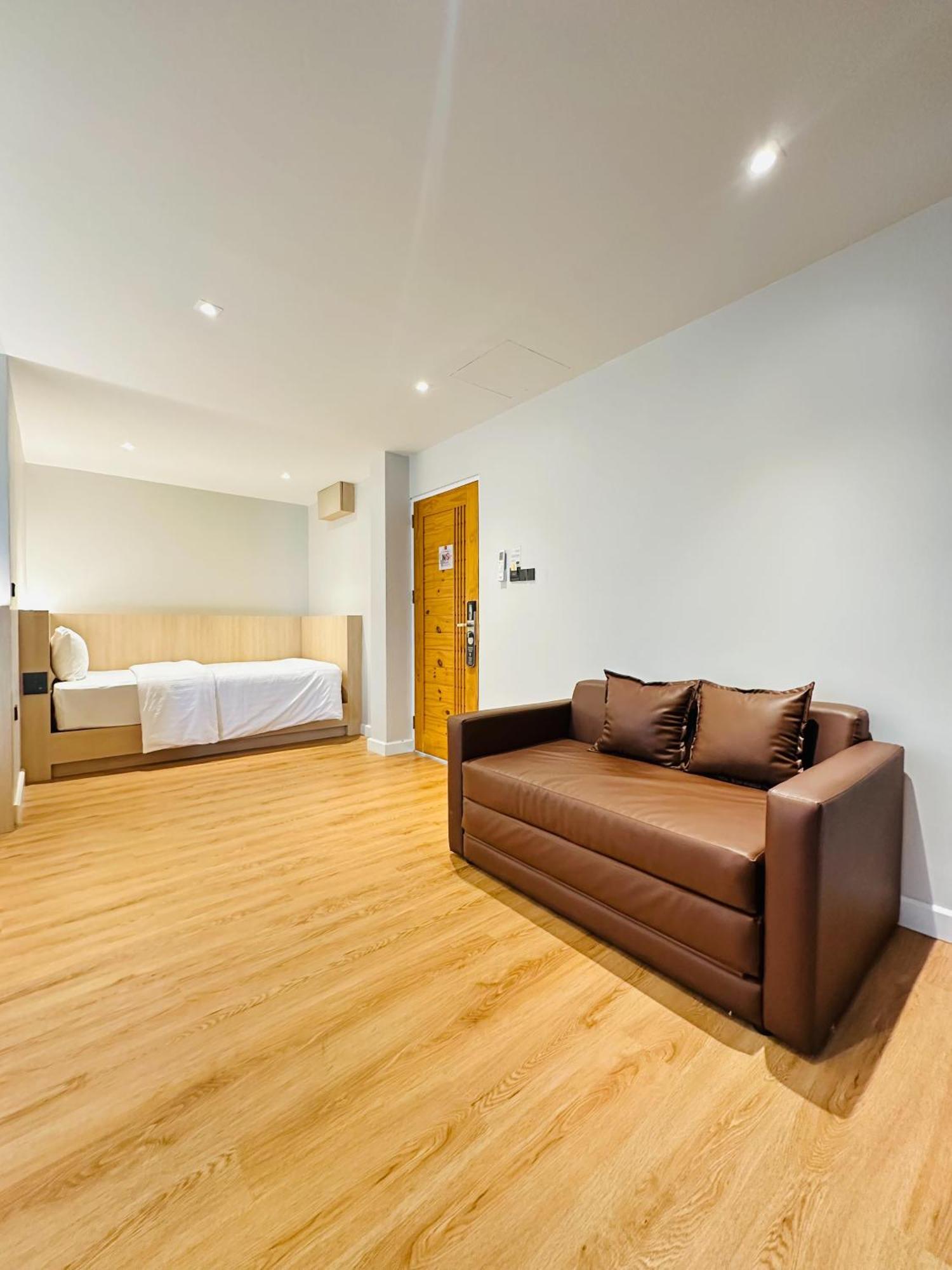 V1 Boutique Hotel Kanchanaburi Luaran gambar