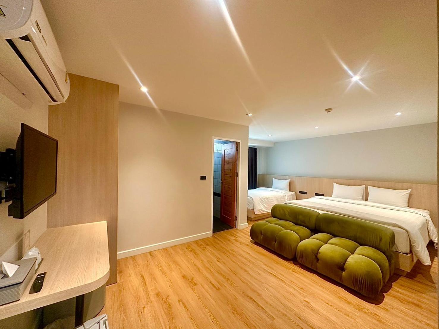 V1 Boutique Hotel Kanchanaburi Luaran gambar